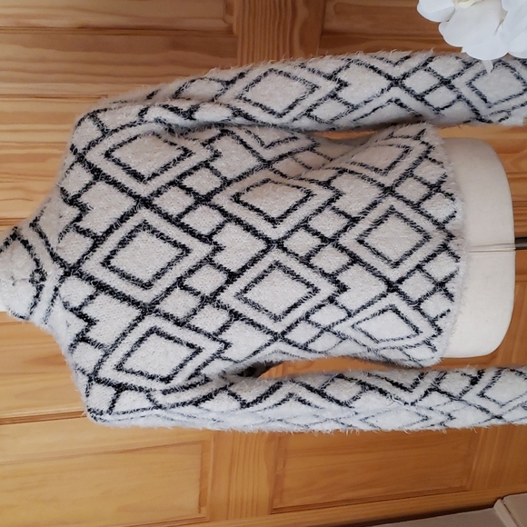 Avec Les Filles Black & White Eyelash Cardigan Size M - Picture 5 of 10